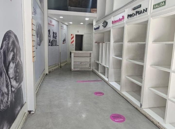 Av Monroe 4960 - Villa Urquiza – Local en Alquiler - 5