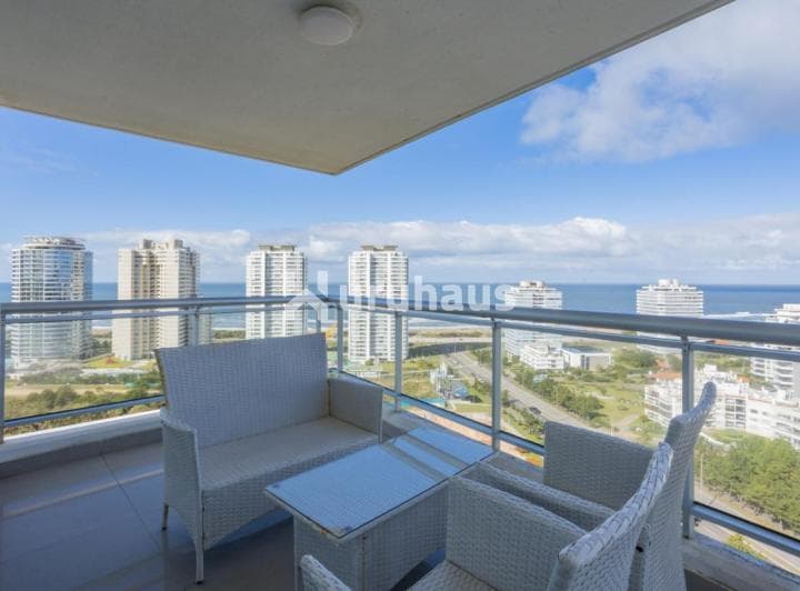 Departamento en Venta Playa Brava 2 Dorm. Edificio One - 2