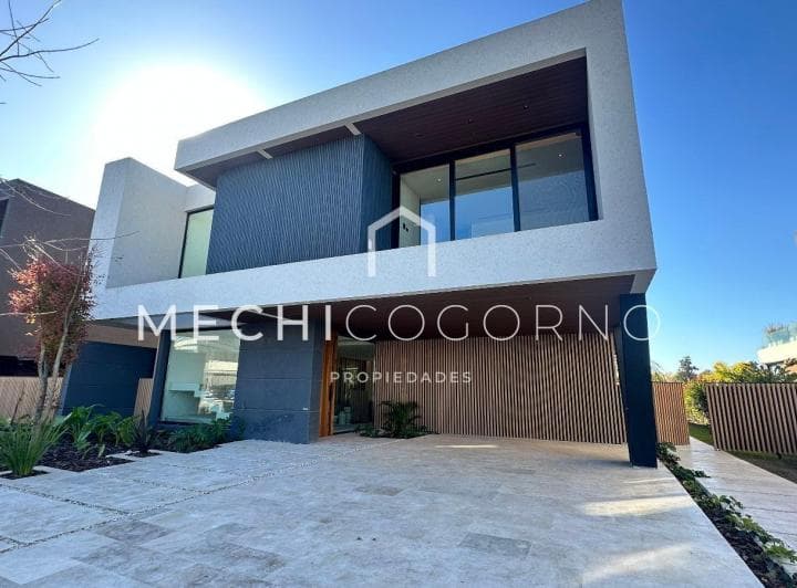 Casa Venta 5 Dorm. Yacht Nordelta - 2
