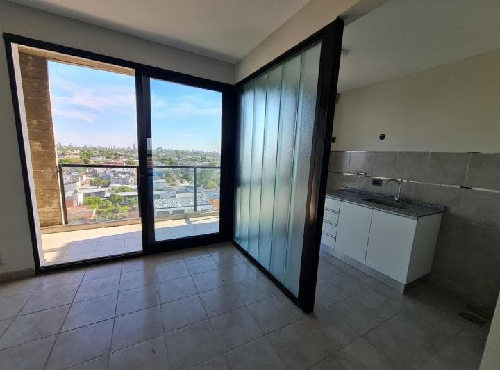 Semipiso Alto, Luminoso y Amplio, Excelente Relacion Precio Calidad Terraza Comun con Asador - 4