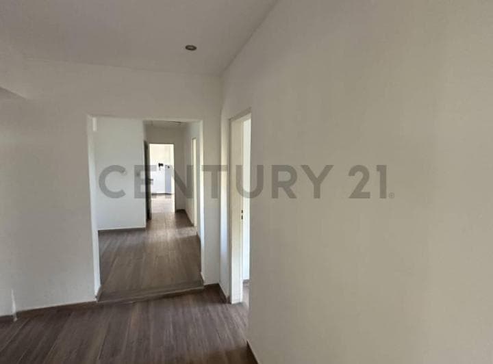 Casa de 3 Dorm. en Venta en Etcheverry - 5