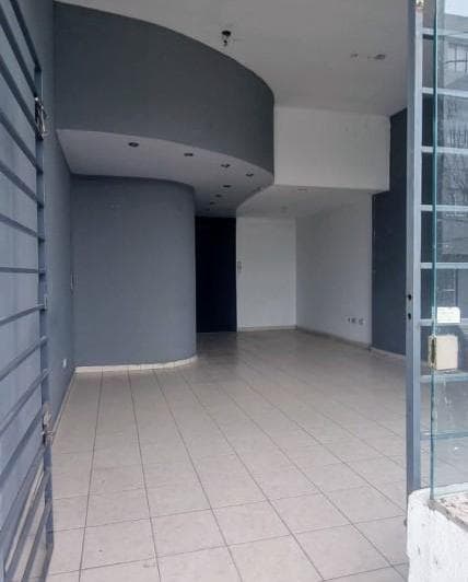 Venta de Local Comercial en B° San Martin Cordoba Capital - 4