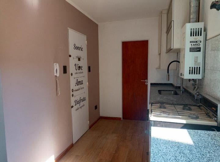 Venta Departamento 2 Dormit Cochera B° Martin - 5