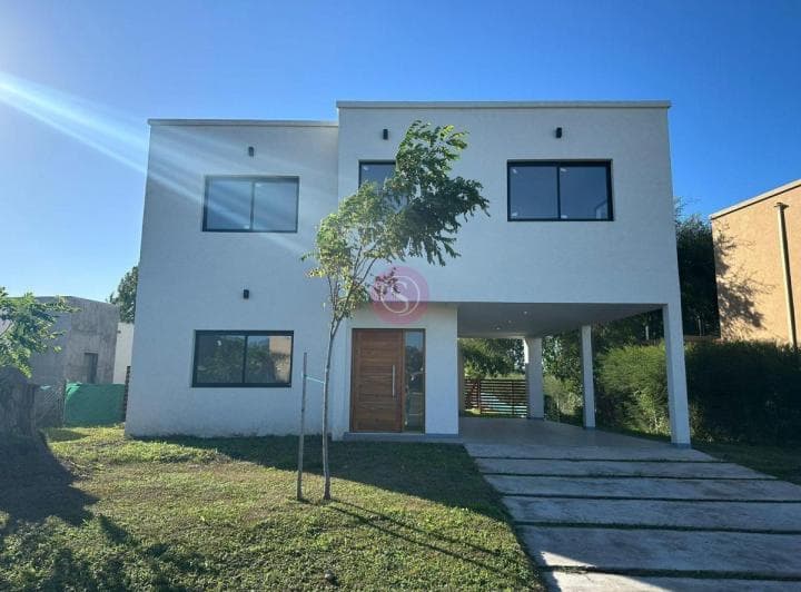 Casa en Venta en Barrio Santa Elena, Pilar del Este, Pilar, G. B. a. Zona Norte - 2