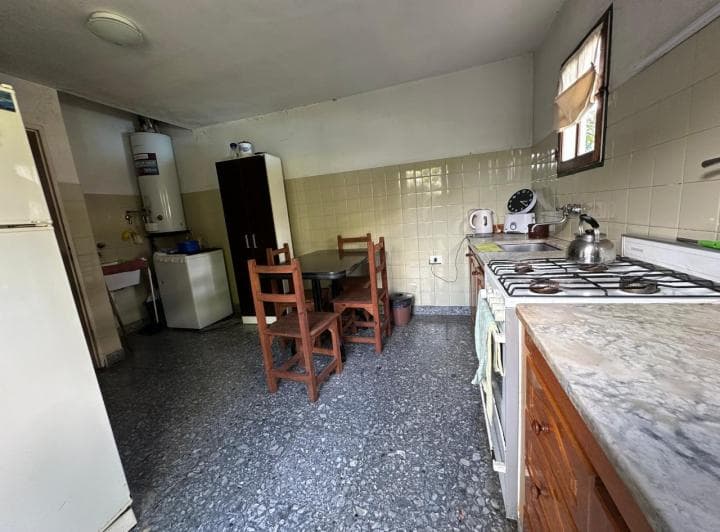 Oportunidad: Casa Principal + Departamento en Lote de 520 m² - 5