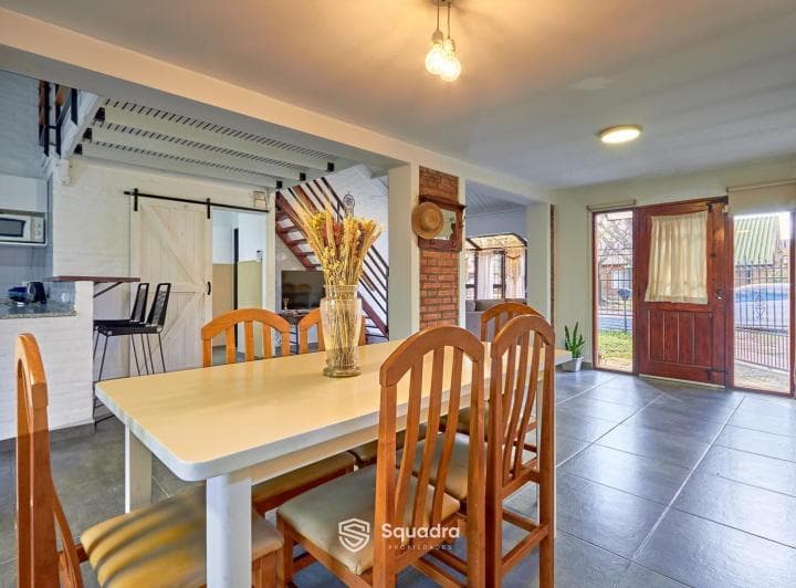 Venta | Permuta - Casa 3 Dorm., Quincho y Pileta - Fisherton, Rosario - Apto Crédito. - 5