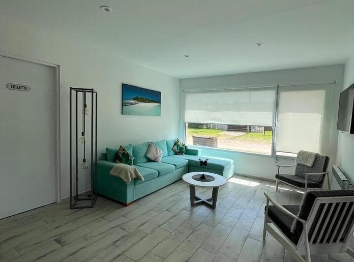 Duplex en Venta de 4 Ambientes en Las Gaviotas con Jardín, Pileta y Cochera - 5