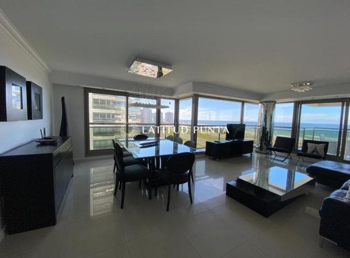 Playa Brava, 3 Dorm. y Servicio - 3