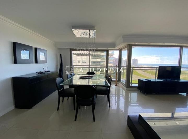 Playa Brava, 3 Dorm. y Servicio - 4