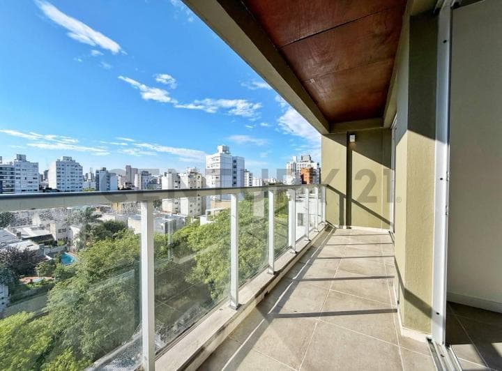Departamento en Venta de 2 Dorm. y Cochera en La Plata - 2