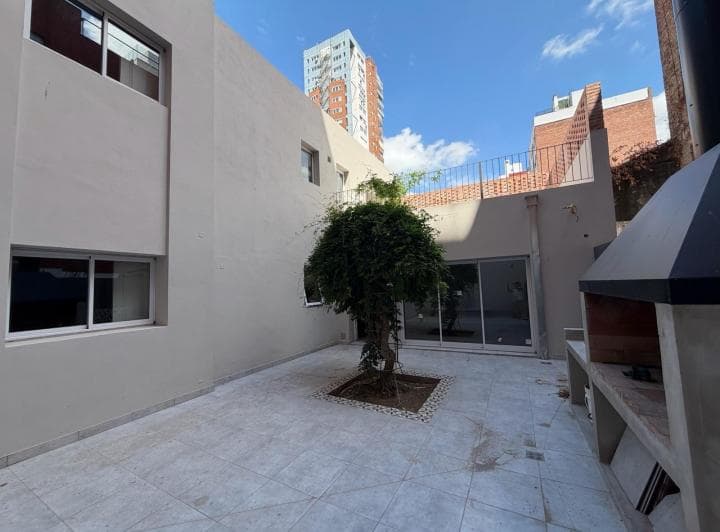 Casa de 3 Dorm. en Barrio Lourdes - 3