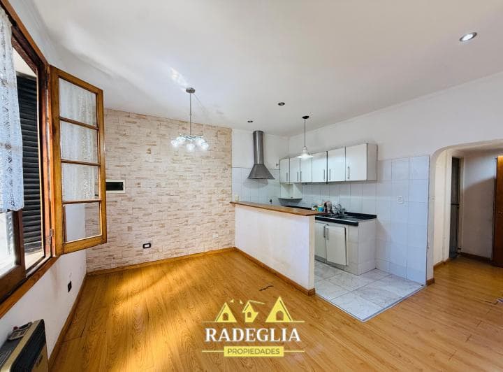 Venta de Casa 4 Ambientes en Burzaco, Almirante Brown - 3