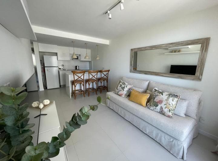 Departamento - Playa Mansa - 2