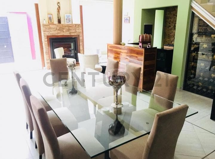 Venta de Casa 4 Ambientes en Ituzaingo Norte con Piscina - 5