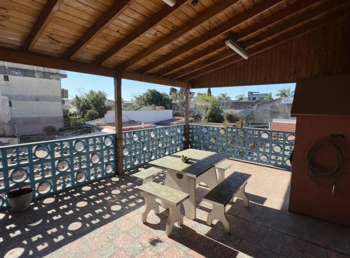 Venta en Block - 2 Locales + Vivienda 4 Ambientes - 4