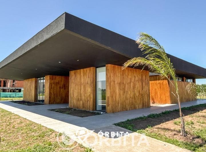 Lote a La Venta en Village Plaza, Pueblo Vista - 3
