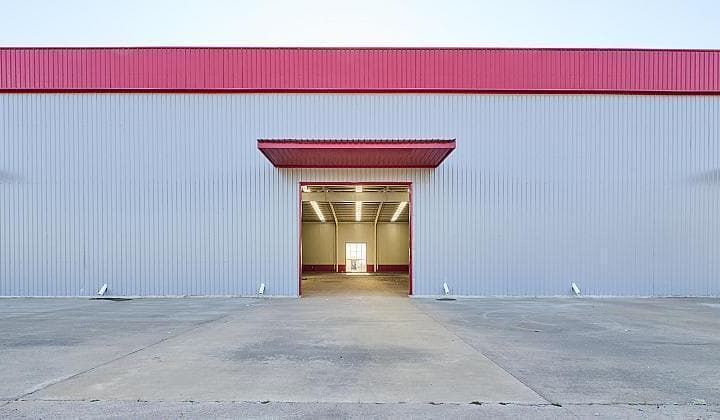 Centro Logistico Para Pymes, con Unidades a Partir de Los 700 m². con Todos Los Servicios. - 3