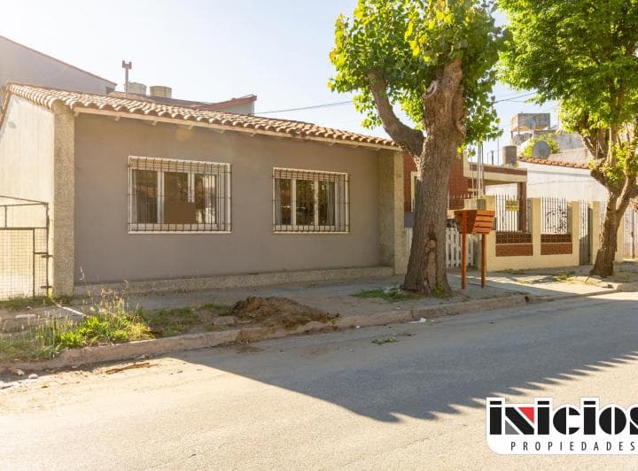 Hermosa Casa con un Diseño Funcional - C803 - 2