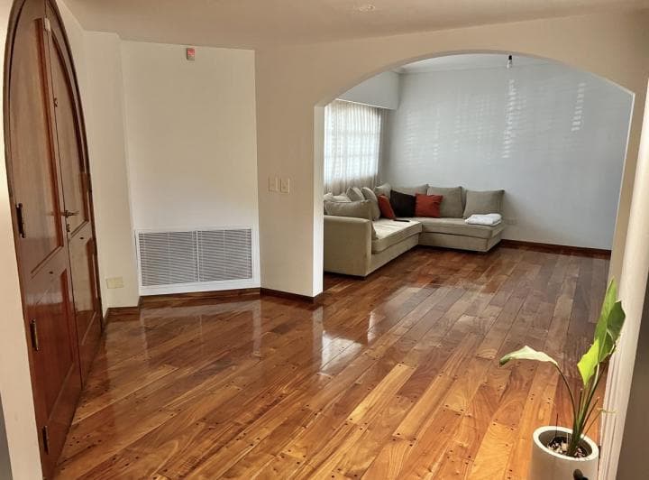 Importante Casa en Venta con Todas Las Comodidades en Martinez. - 4