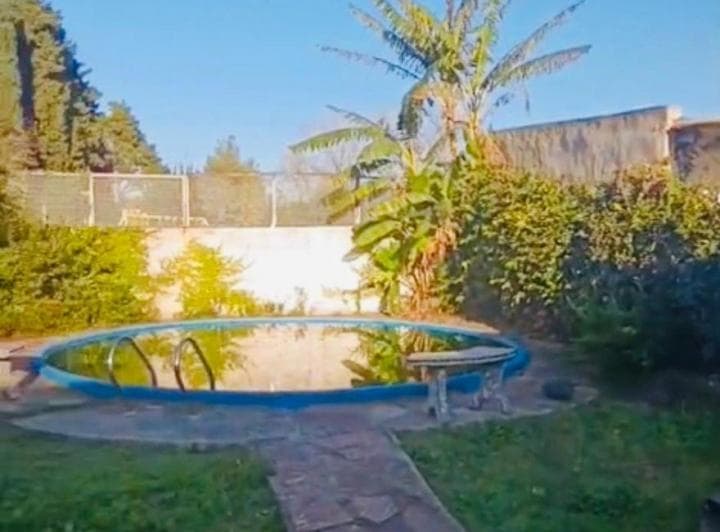 Casa con Pileta - 2