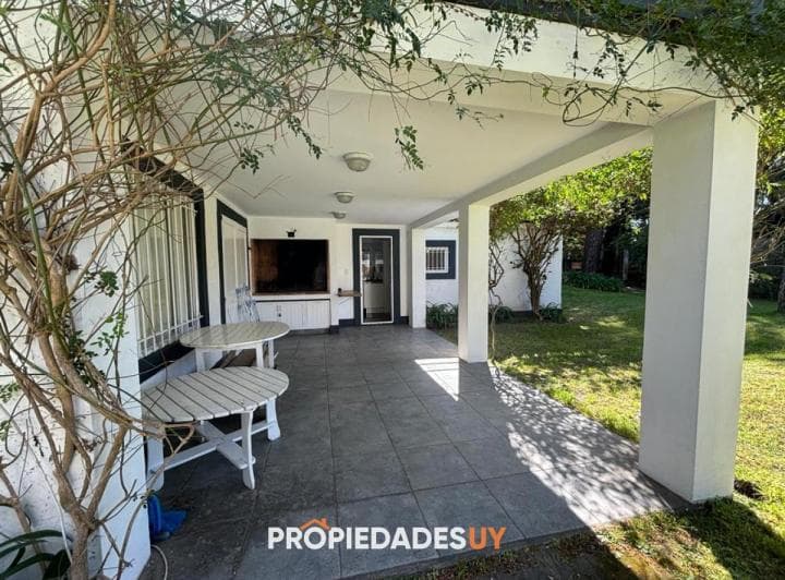Casa en Venta y Alquiler de Verano en Aidy Grill a 300 m de La Playa - 3 Dorm. + Dependen - 3
