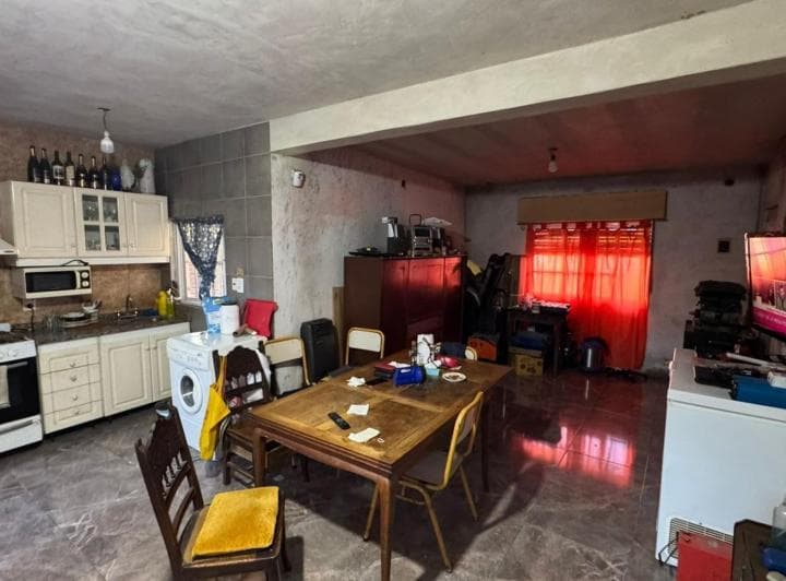 Hermosa Casa con Cercanía a Estación de Tren Villa de Mayo - 3