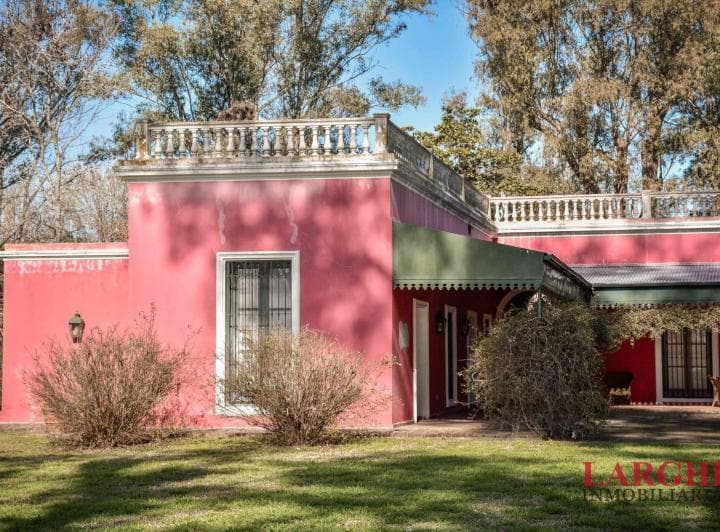 Excelente Campo en Venta en Parada Robles, a Solo 80 Km de Caba. - 5