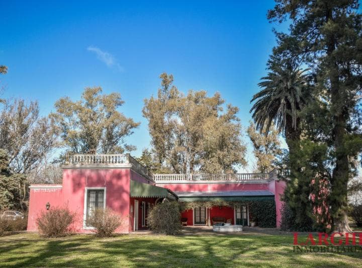 Excelente Campo en Venta en Parada Robles, a Solo 80 Km de Caba. - 4