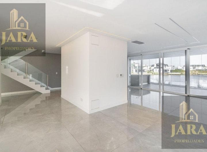 Venta Casa 5 Ambientes a La Laguna Nuevo Quilmes - 3