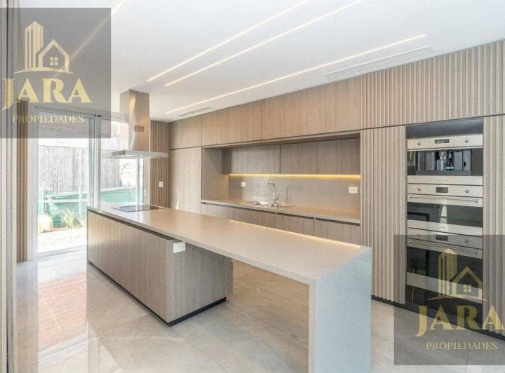Venta Casa 5 Ambientes a La Laguna Nuevo Quilmes - 4
