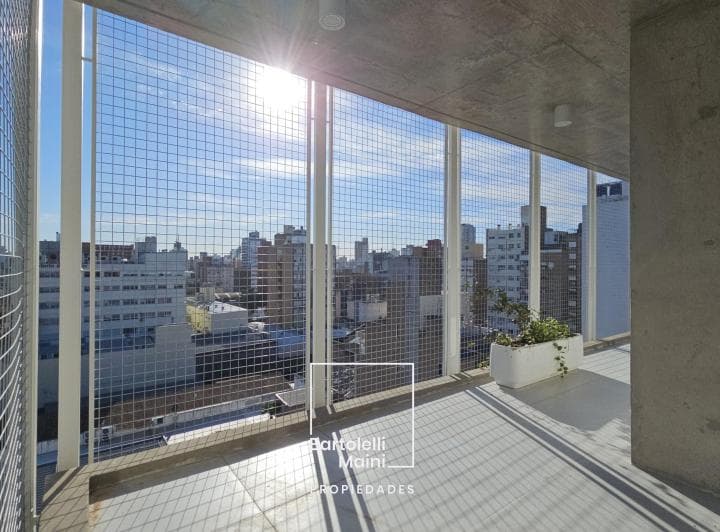 Venta | Piso Exclusivo 2 Dorm. + Comodín | San Juan 2487 - 2