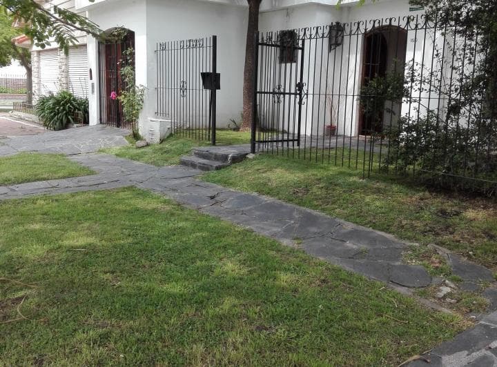 Casa Pileta Parrilla Wi Fi Cochera Jardin Patio 5 Dorm. 4 Baños - 3