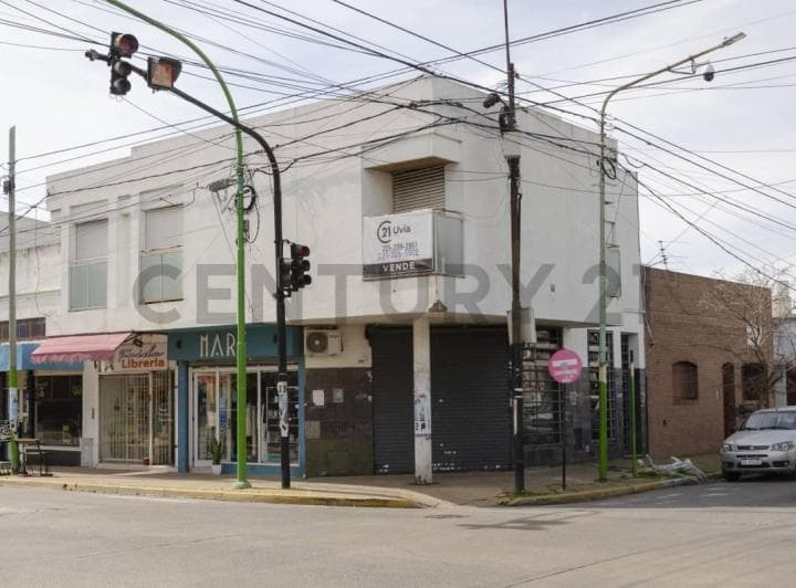 Venta Local + Departamento 2 Dorm. (Frente a La Municipalidad de Ensenada) - 2