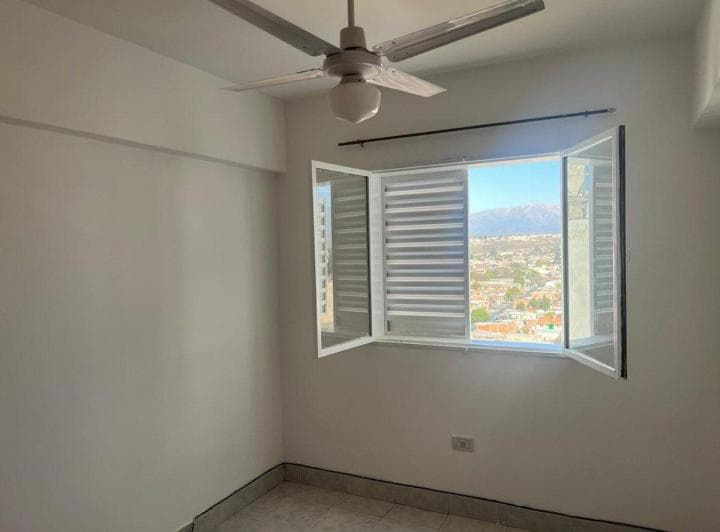 Venta Departamento Macrocentro 4 Dorm. - 5