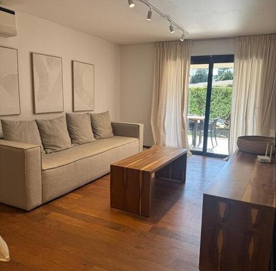 Venta Departamento en Complejo Casonas del Cerro. 3 Dorm. Apto Cred. - 5