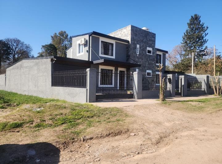 Casa a La Venta en Comuna de San Roque. (C166) - 2