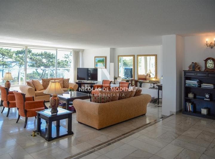 Espectacular Departamento en Venta Frente Al Mar, Torre de Jerarquia - 3