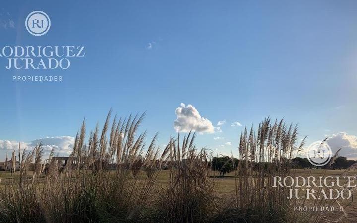 Lote Al Golf en La Herradura El Canton - 4