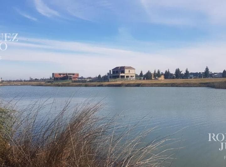 Espectacular Lote en Venta El Naudir - 2