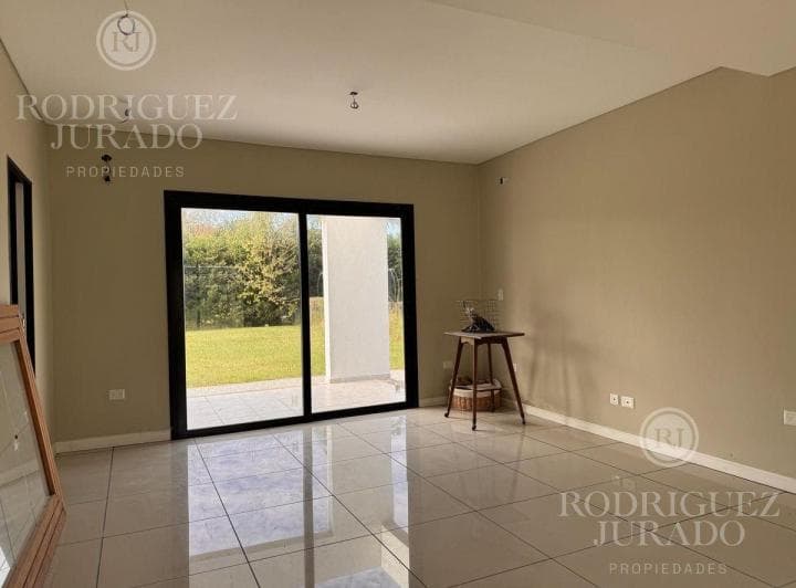 Casa en Venta Sobre Lote Interno Haras Santa Maria Escobar - 5