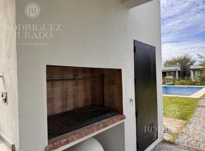 Casa en Venta Sobre Lote Interno Haras Santa Maria Escobar - 4