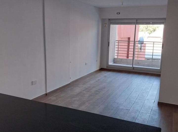 Pichincha! Venta Departamento Dos Dorm. Cordoba y Suipacha Estrenar Contrafrente con Terraza - 2