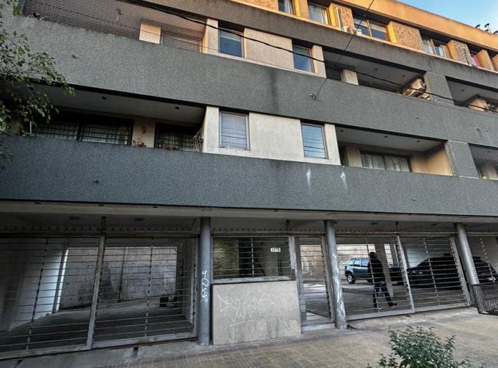 Dpto. Tipo Duplex Dos Dormi. con Cochera - 2