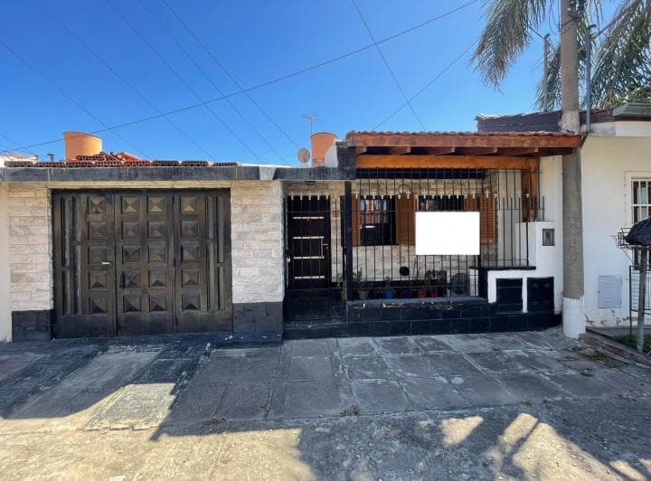 Venta Casa - 3 Dorm - Escritura - Bº Las Palmas - 4