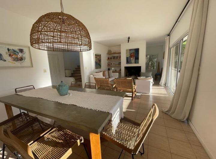 Fabulosa Casa con Pileta, Tenis, Futbol, Rest, Gym y Colonia. - 3