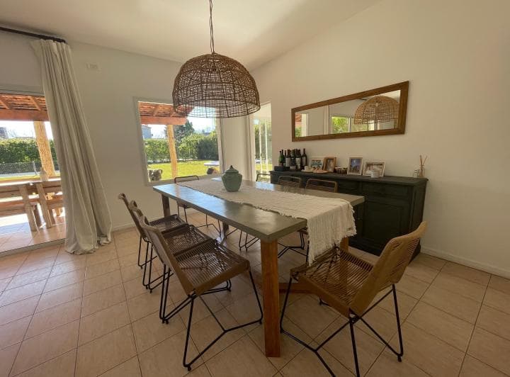 Fabulosa Casa con Pileta, Tenis, Futbol, Rest, Gym y Colonia. - 5