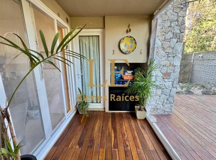 Venta Departamento 3 Ambientes con Jardín y Cochera - 5