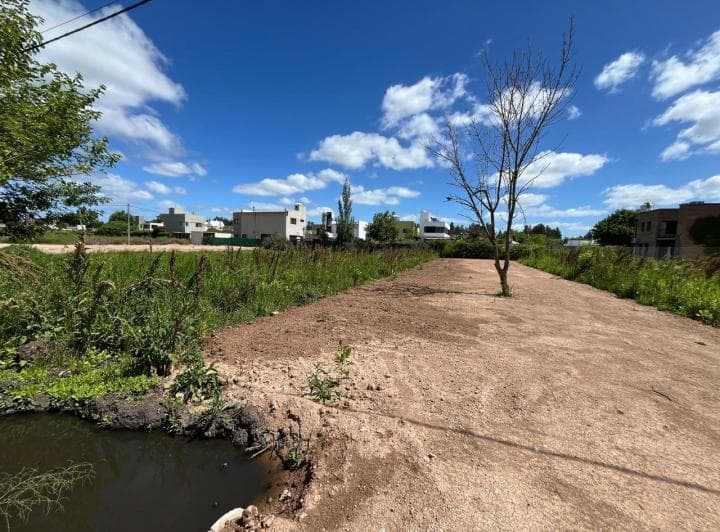 Lote en Venta en Villa Parque Sicardi - 3