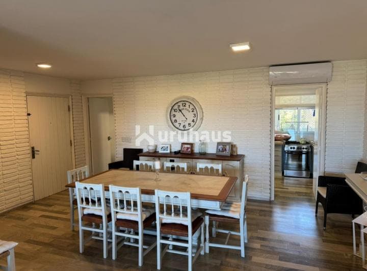 Alquiler Departamento Playa Mansa 4 Dorm. - 4