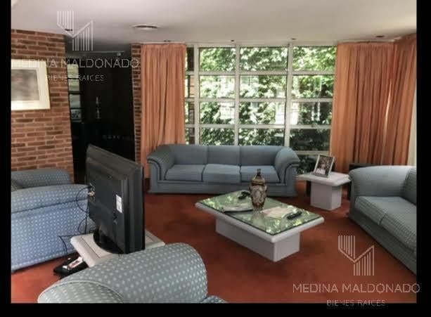 Venta Casa de 6 Ambientes con Pileta - Banfield Oeste - 3